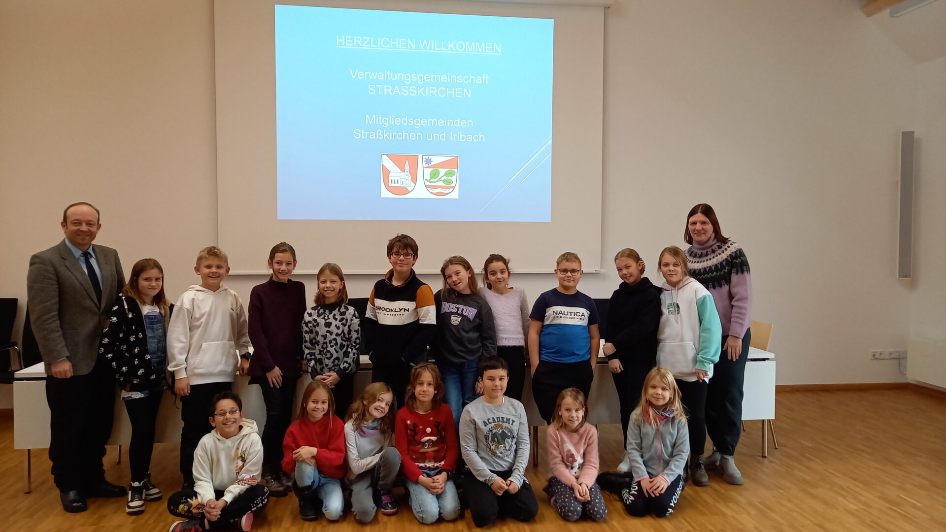 4. Klasse im Rathaus