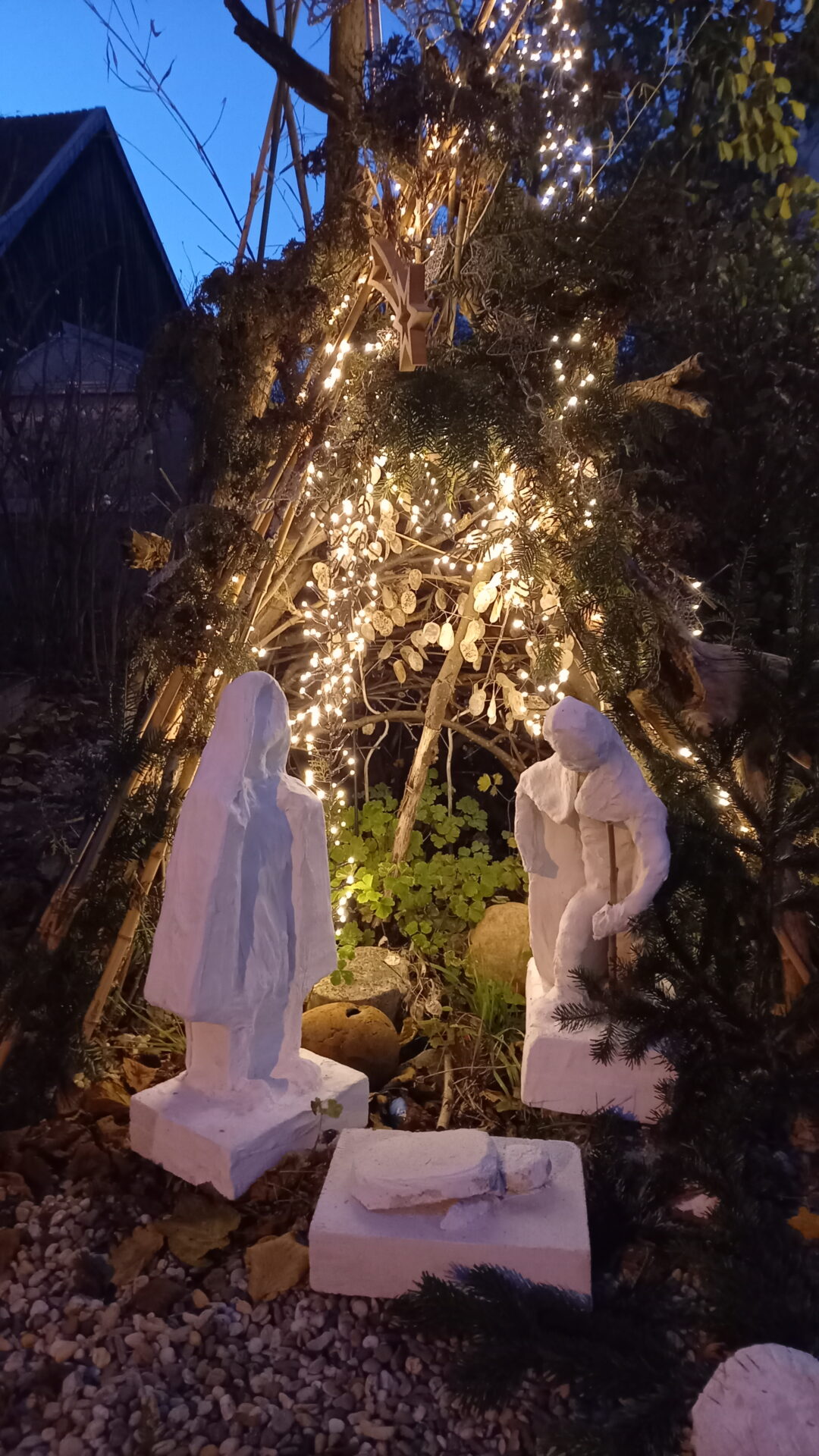 Erster Adventssamstag: Künstlerkrippen in der Irlbacher Straße