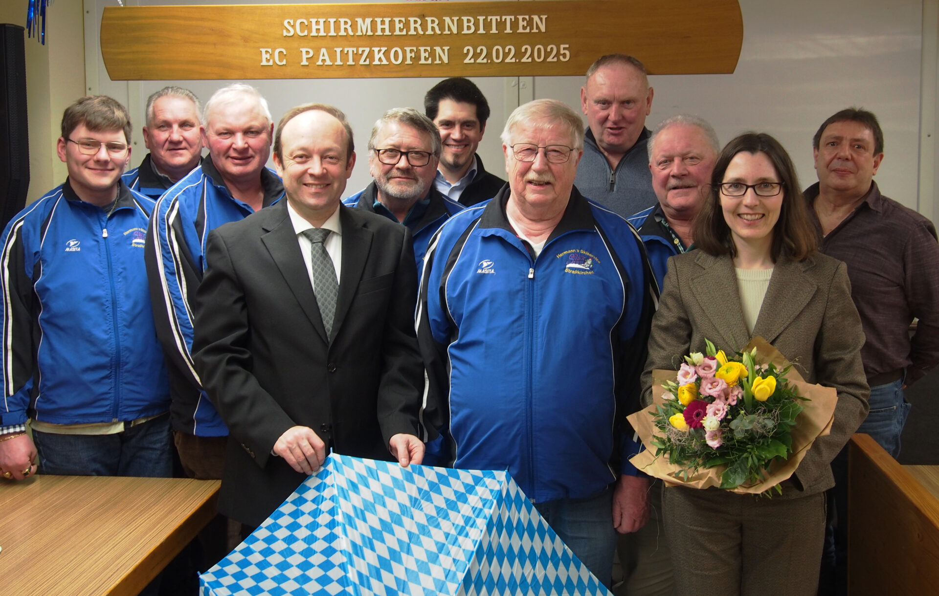 Eisstockclub Paitzkofen war beim Schirmherrnbitten erfolgreich